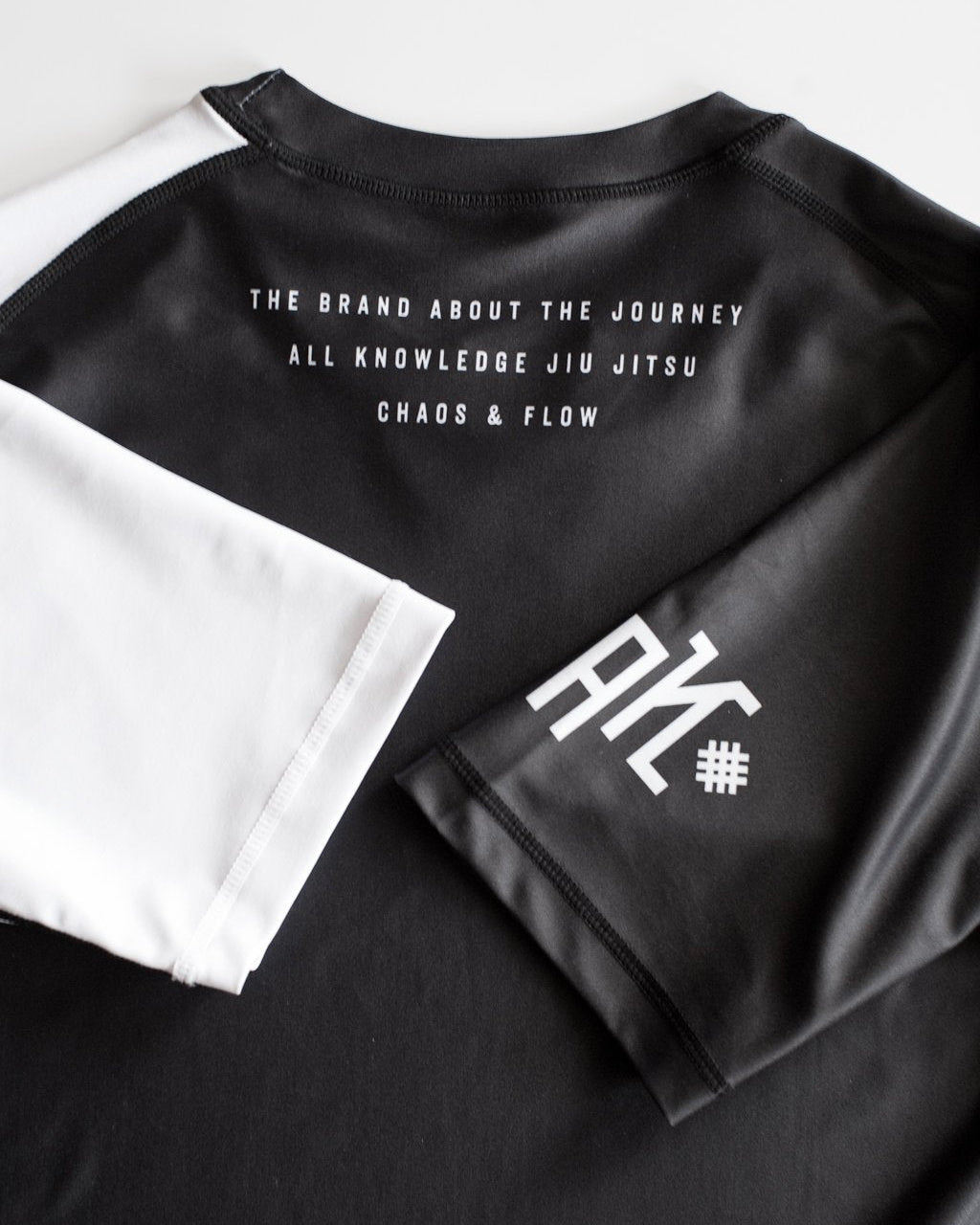 AKJJ Chaos& Flow - Short Sleeve Rashguard